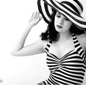 The Paris Maillot Retro RedDollySwimwear Size M One Piece Swimsuit